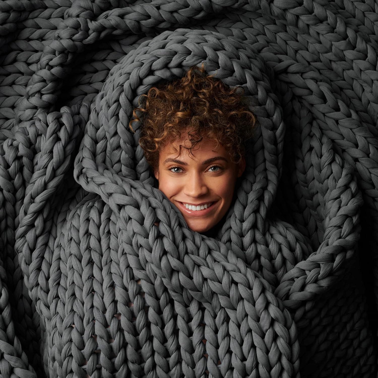 Bearaby Cotton Hand-Knit Weighted Blanket product photo